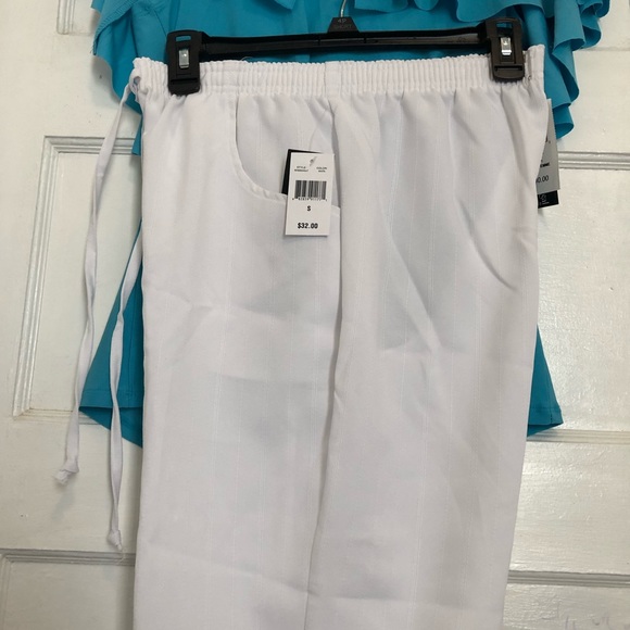 NEW Jeno Newman White Capris - Picture 8 of 10
